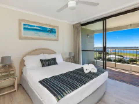 Palmerston Tower on Southport Broadwater Hotels in Southport