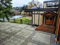 Riverside Inn - Parkplatz