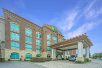 Holiday Inn Express & Suites Charleston Arpt-Conv Ctr Area Hotels in North Charleston