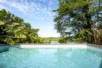 Hôtel Plein Soleil - Pools