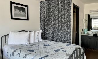 Chalet Inn