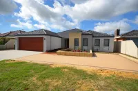 Ellard Bed & Breakfast Hotels in Forrestfield