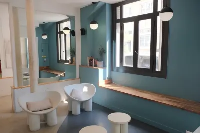 Hipotel Paris Père-Lachaise République Hotel in zona Le Jardin des Rosiers - Joseph-Miguere