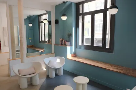 Hipotel Paris Père-Lachaise République Отели рядом с достопримечательностью «Музей Пикассо»