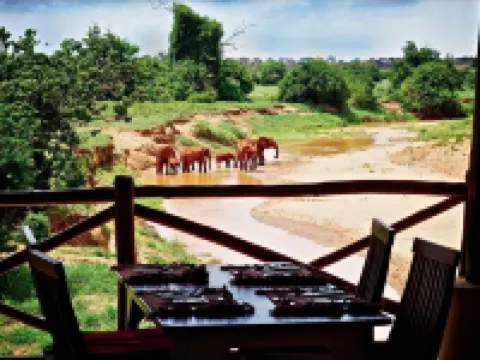 Manyatta Camp Hotels in Voi