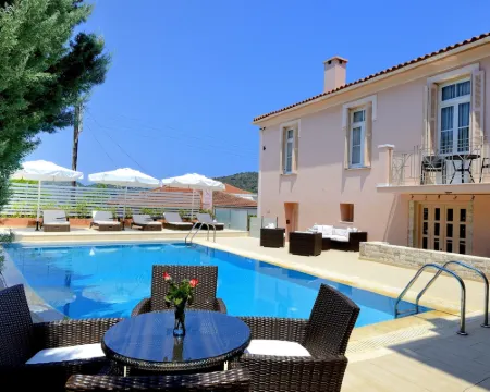 コリーナ ギャラリー ホテル イタキ島のホテル