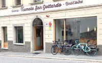 Bed&Bike Tremola San Gottardo - vue sur la montagne