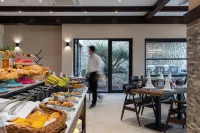 Burchmulla Resort & Chalets - С баром
