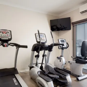 Airport Apartments by Vetroblu