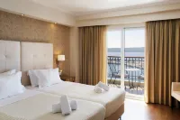 Karalis City Hotel - balcony