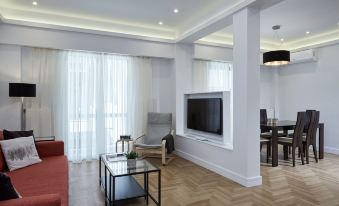Luxurious Spacious Apt Next  Hilton Area