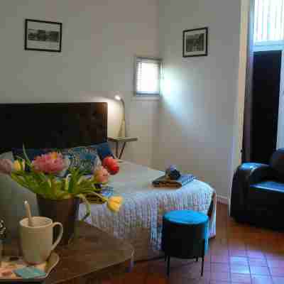 Logis Muraille Romaine, Centre Historique, Lit queen size Rooms