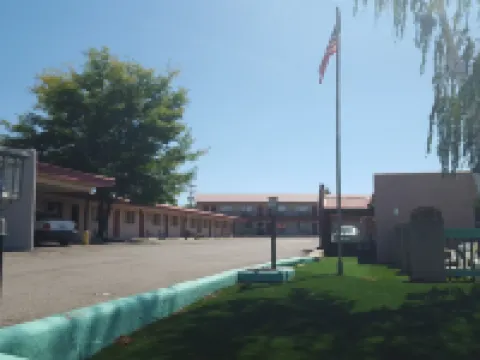 Cozy Inn Hotels in Cortez