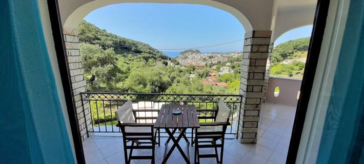 Residence la Scala Hotele w: Parga