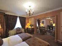Hôtel de la Cigogne Hotels near Cité