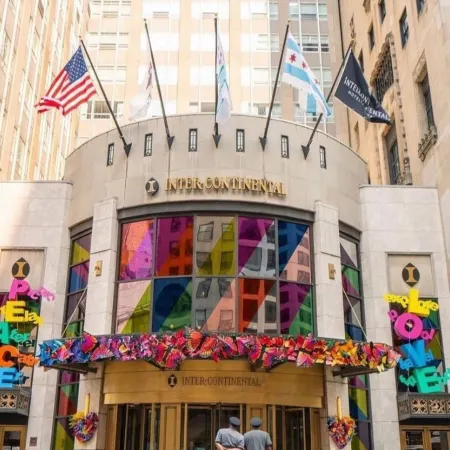 InterContinental Hotels CHICAGO MAGNIFICENT MILE by IHG