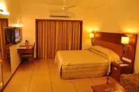 シルバー パレス ホテル レース・コース・ガーデン周辺のホテル