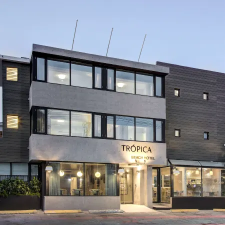 Trópica Beach Hotel