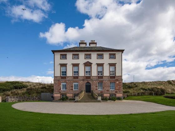 Merchant's House - Large Two Floor Appartment Sleeps up to 11 People, Low Occupancy Available