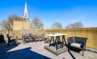 City View Flat at Liverpool st Brick Ln