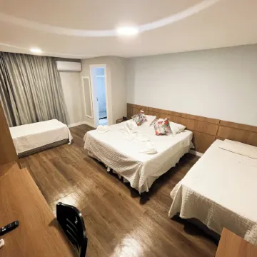 Athos Hotel Отели в г. Терезополис