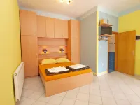Apartments Denis 19