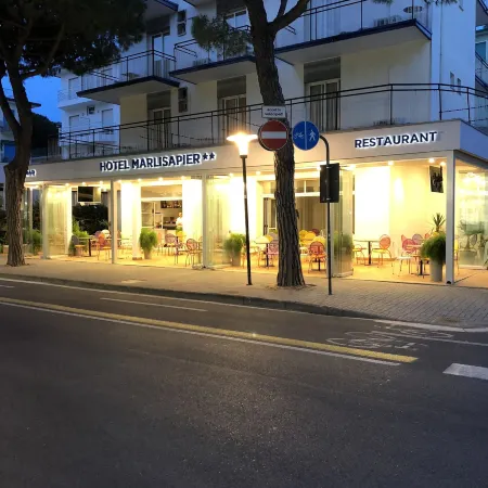 Hotel Marlisa Pier