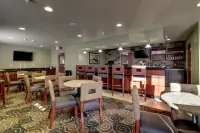 Cobblestone Inn & Suites - Harper Hotels in Harper