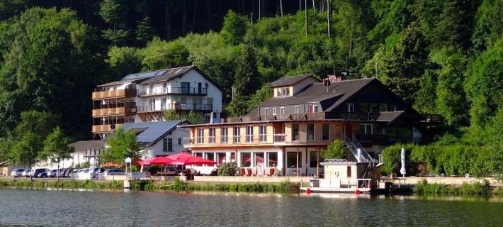 Hotel Roter Kater Hoteles en Kassel