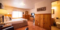 Alpine Trail Ridge Inn - Standard Queen Room