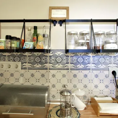 Málaga Lodge Guesthouse โรงแรมใกล้Alcazaba มาลากา