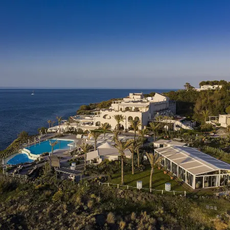 Therasia Resort Sea and Spa - the Leading Hotels of the World