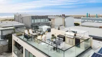 Velvet Sand I by AvantStay Steps to Newport Beach Private Rooftop w Outdoor Kitchen Hot Tub