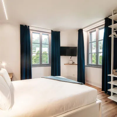 正在前方 鄰近埃爾巴別墅的酒店