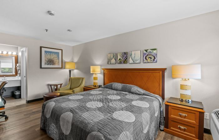 Basecamp Puyallup a Travelodge by Wyndham