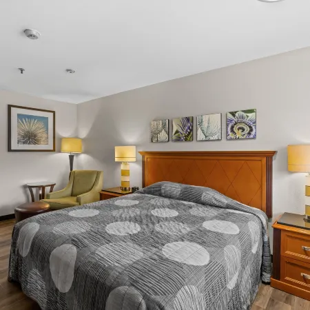 Basecamp Puyallup a Travelodge by Wyndham