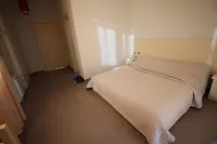 Hotel Piazza Отели в г. 