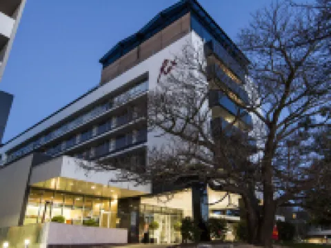 แคนเบอร่า เร็กซ์ โฮเต็ล แอนด์ เซอร์วิซ อพาร์ตเมนต์ โรงแรมในBraddon