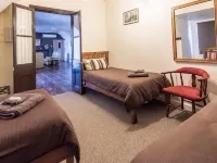 Gold Mine Guest House and Cafe Hotels in Nundle
