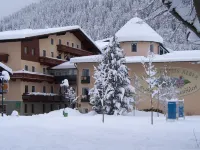 Ferienhotel Alber Hotels in Gemeinde Flattach
