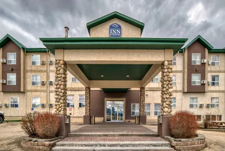 Grande Cache Inn & Suites