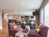 La Quinta Inn & Suites by Wyndham Austin Round Rock فنادق في Wells Branch