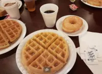 Super 8 by Wyndham New Orleans - breakfast