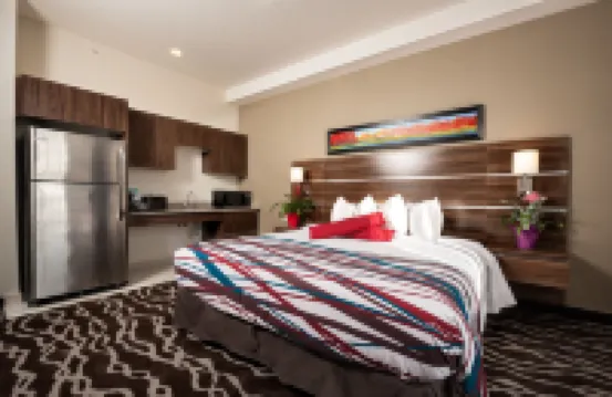Encore Suites by Service Plus Inns