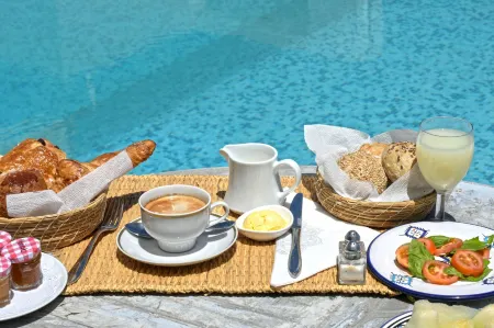 Dar Corniche la Marsa (Adults Only) Отели рядом с достопримечательностью «Ванны Антония Карфагенского»