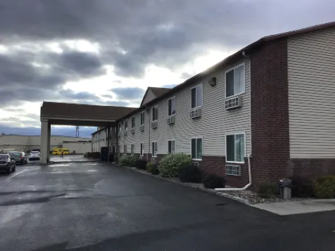 Super 8 by Wyndham Blackfoot