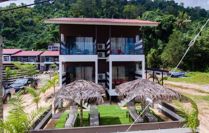 The Barat Tioman Beach Resort