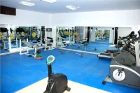 Elegant Lux Hotel - Gym