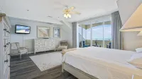 Glunz Ocean Beach Hotel and Resort Hotels in Key Colony Beach