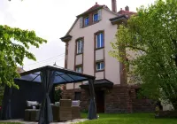Le Jardin des Roses Hotel in zona Mont Saint-Michel